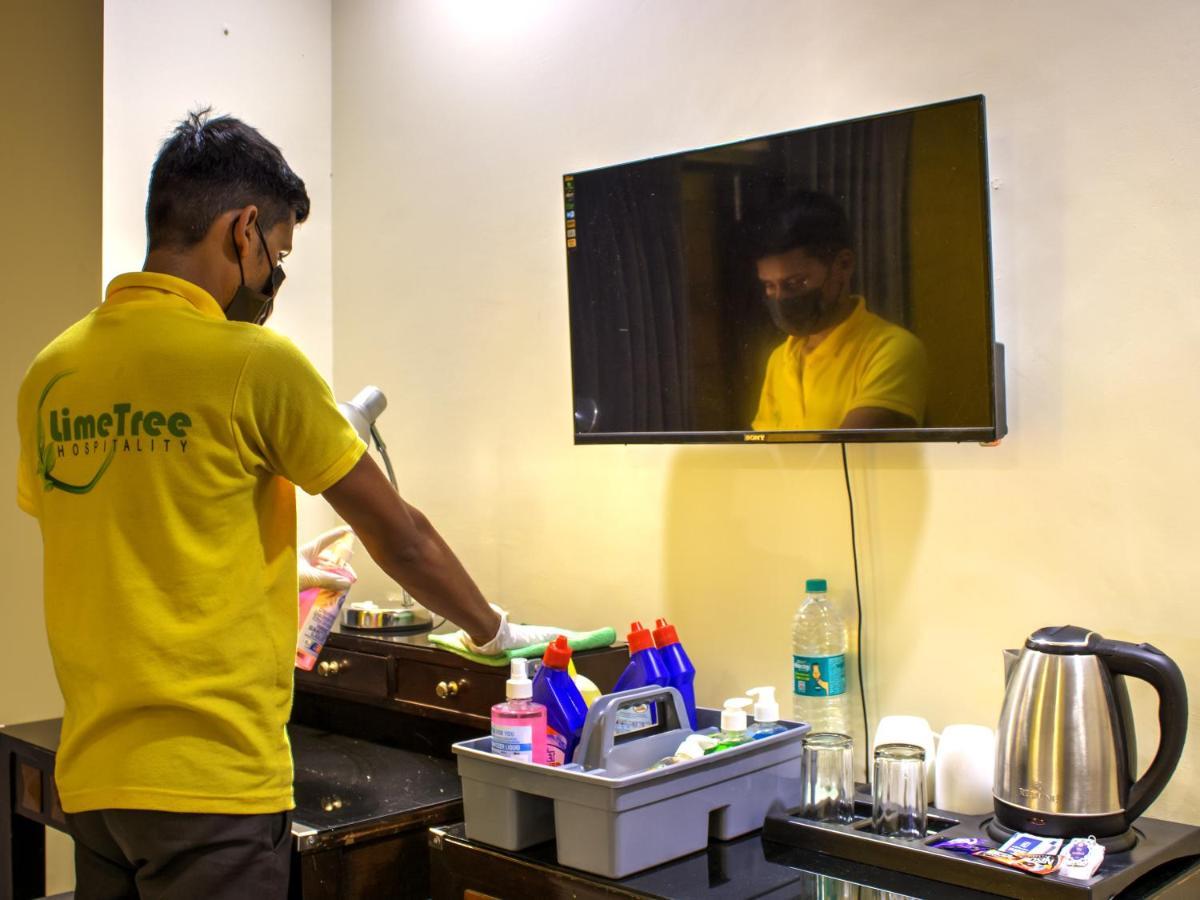 Lime Stays B&B Gk-2 At Greater Kailash Metro South Delhi Nearby Saket Select City New Delhi Exteriör bild