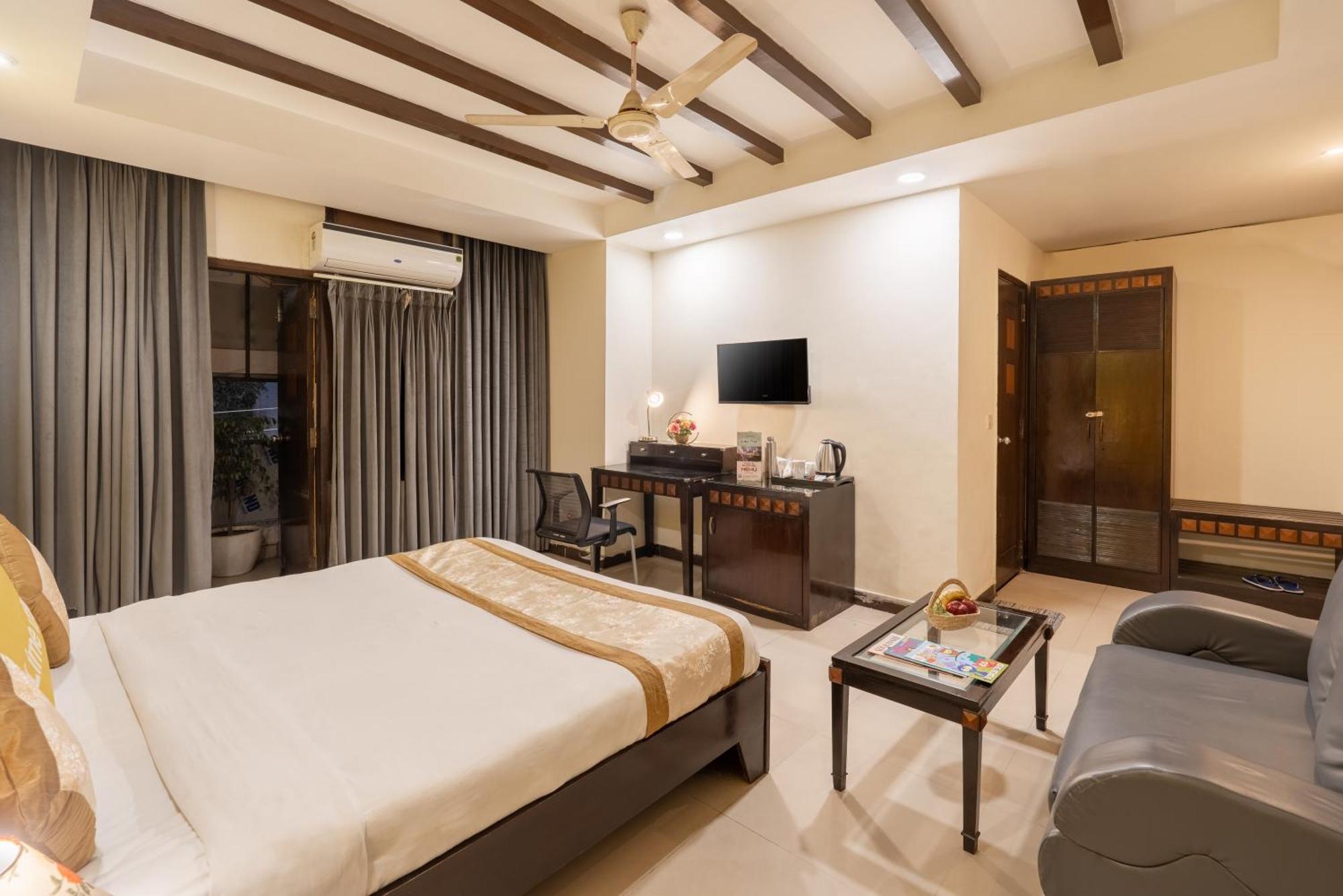 Lime Stays B&B Gk-2 At Greater Kailash Metro South Delhi Nearby Saket Select City New Delhi Exteriör bild